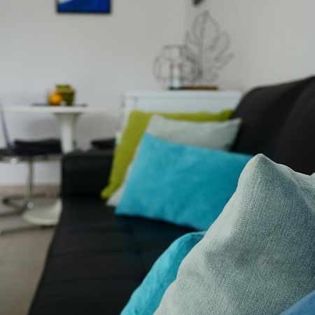 Blue Ocean Corralejo: Sunny Terrace, Pool, Wifi Apartment Bagian luar foto