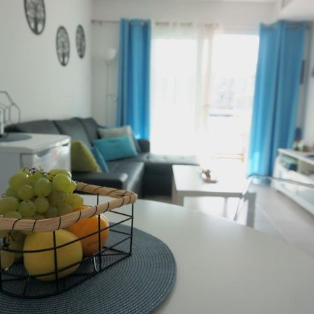 Blue Ocean Corralejo: Sunny Terrace, Pool, Wifi Apartment Bagian luar foto