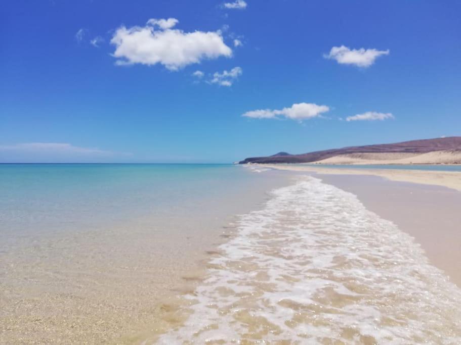 Blue Ocean Corralejo: Sunny Terrace, Pool, Wifi Apartment Bagian luar foto