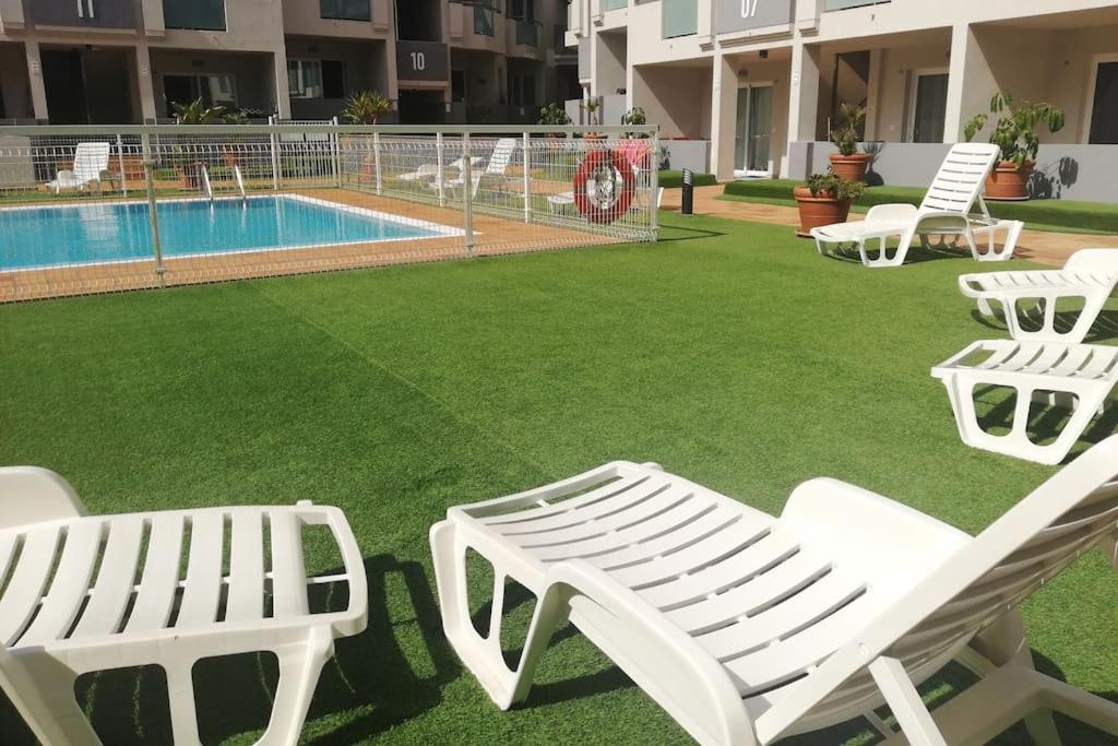 Blue Ocean Corralejo: Sunny Terrace, Pool, Wifi Apartment Bagian luar foto