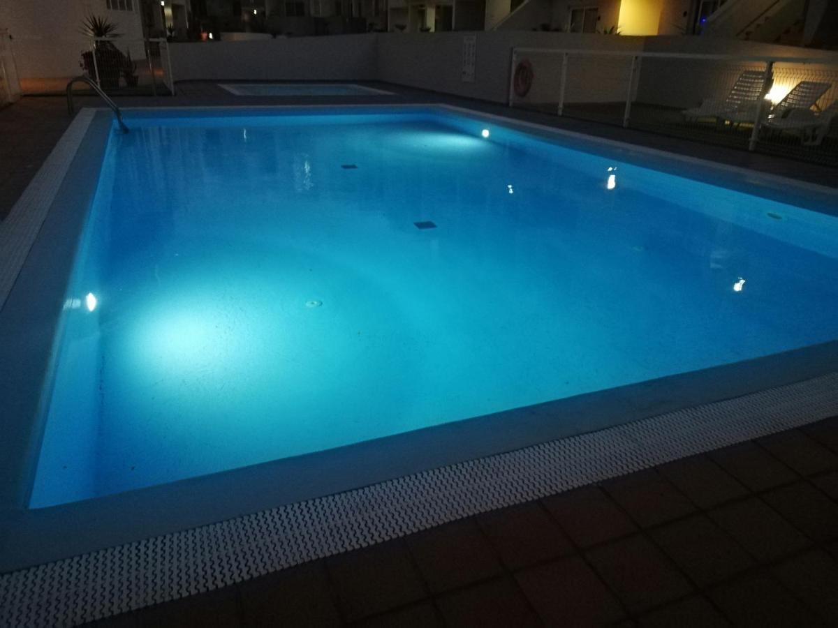 Blue Ocean Corralejo: Sunny Terrace, Pool, Wifi Apartment Bagian luar foto